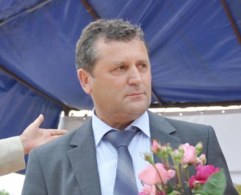 La Albeşti se fac, încă de acum, pregătiri pentru începerea noului an şcolar